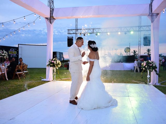 La boda de Carlos  y Viry en Escuinapa, Sinaloa 186