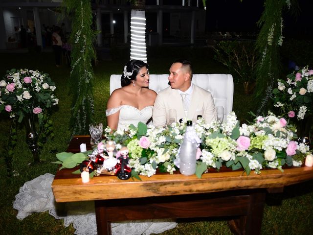 La boda de Carlos  y Viry en Escuinapa, Sinaloa 195