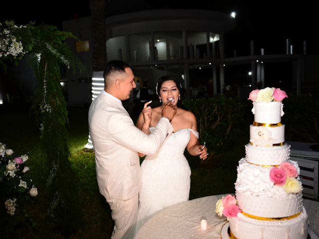 La boda de Carlos  y Viry en Escuinapa, Sinaloa 207