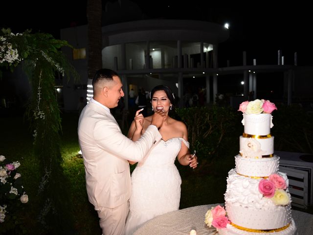 La boda de Carlos  y Viry en Escuinapa, Sinaloa 208