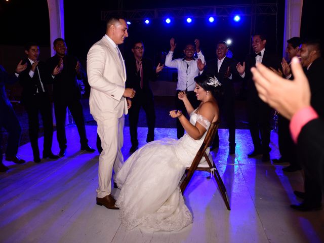La boda de Carlos  y Viry en Escuinapa, Sinaloa 223