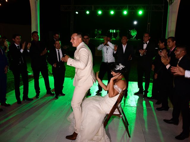 La boda de Carlos  y Viry en Escuinapa, Sinaloa 224
