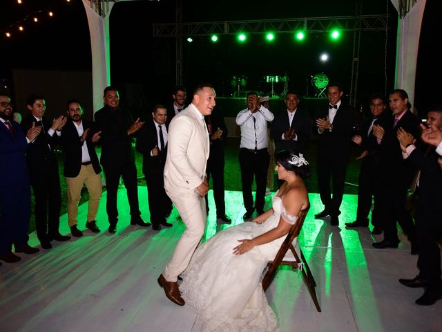 La boda de Carlos  y Viry en Escuinapa, Sinaloa 228
