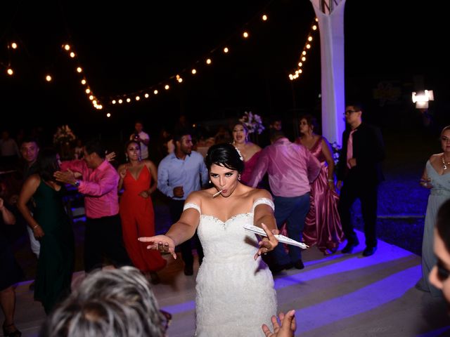 La boda de Carlos  y Viry en Escuinapa, Sinaloa 241