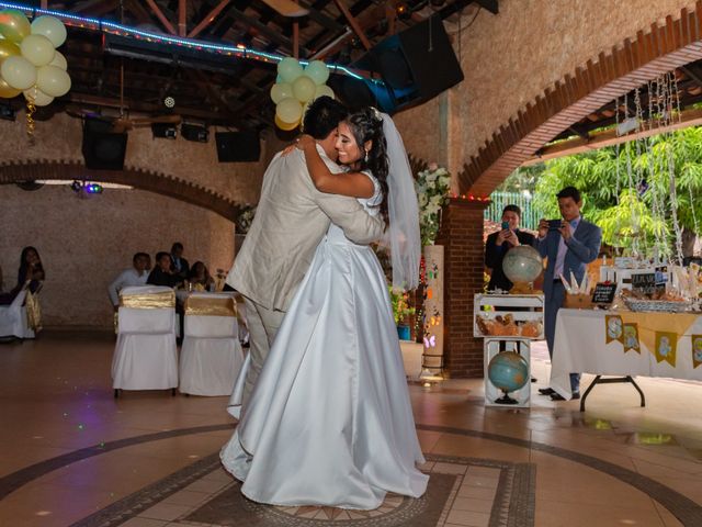 La boda de Luis  y Carolina  en Acapulco, Guerrero 25