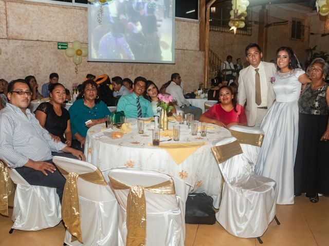 La boda de Luis  y Carolina  en Acapulco, Guerrero 29