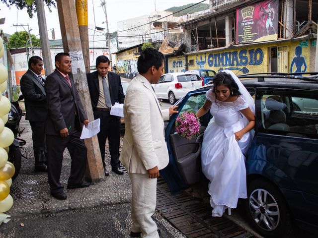 La boda de Luis  y Carolina  en Acapulco, Guerrero 44