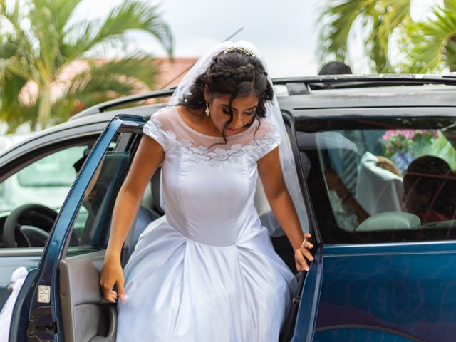 La boda de Luis  y Carolina  en Acapulco, Guerrero 57