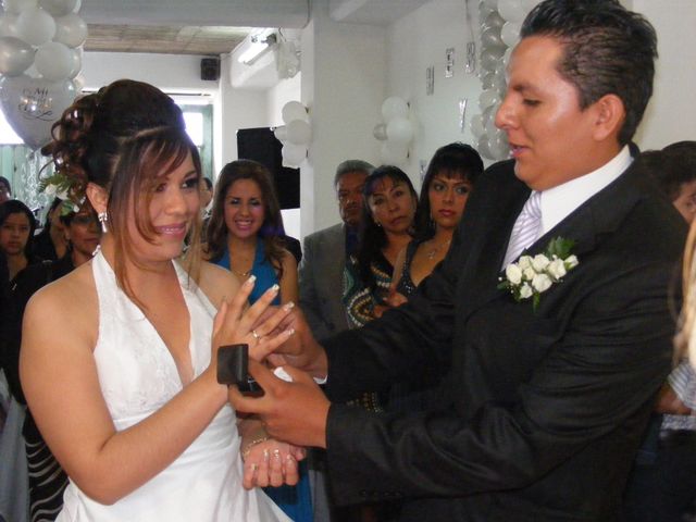 La boda de Heber y Edith en Iztacalco, Ciudad de México 1
