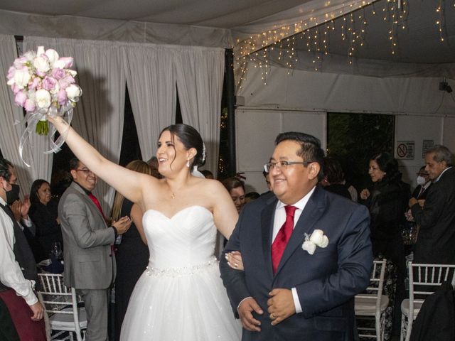 La boda de Fernando y Monserrat en Iztapalapa, Ciudad de México 33