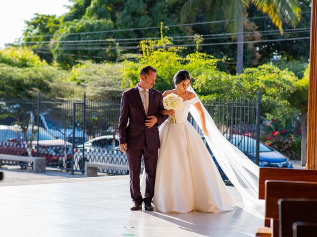 La boda de Robert y Briseida en Manzanillo, Colima 30