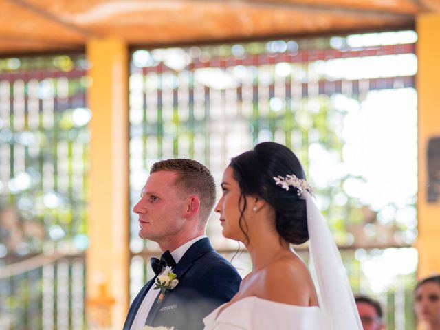 La boda de Robert y Briseida en Manzanillo, Colima 31