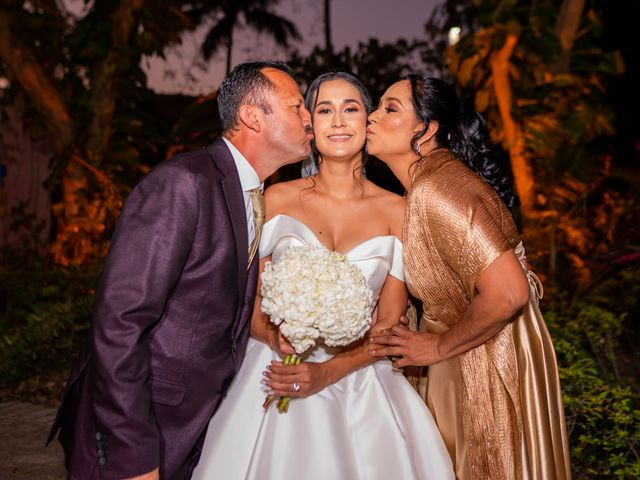 La boda de Robert y Briseida en Manzanillo, Colima 74