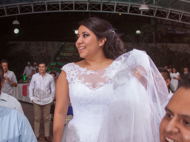 La boda de Alejandro y Angélica en Temixco, Morelos 101