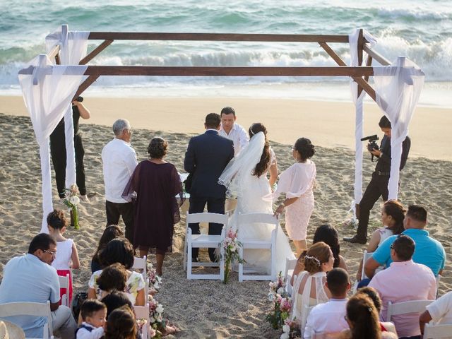 La boda de Ivan y Lizette en Manzanillo, Colima 17