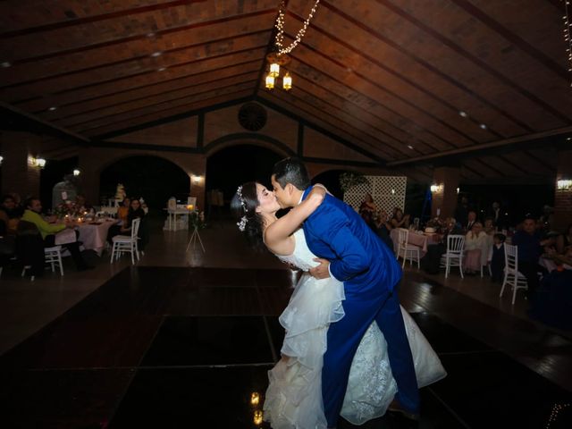 La boda de Enrique  y Alejandra  en Tamazula, Jalisco 3