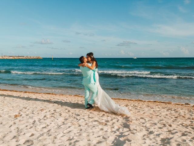 La boda de Víctor y Keiry en Cancún, Quintana Roo 36