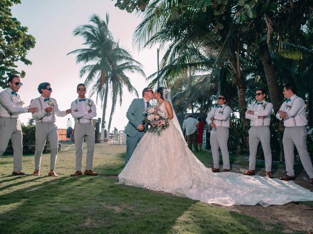 La boda de Stephanie y José en Acapulco, Guerrero 34