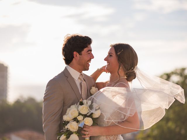 La boda de Hunter y Paris en Puerto Vallarta, Jalisco 10