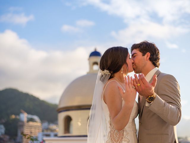 La boda de Hunter y Paris en Puerto Vallarta, Jalisco 86