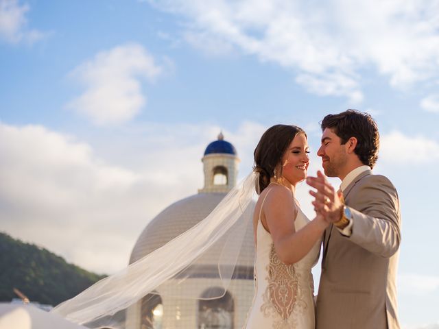 La boda de Hunter y Paris en Puerto Vallarta, Jalisco 87