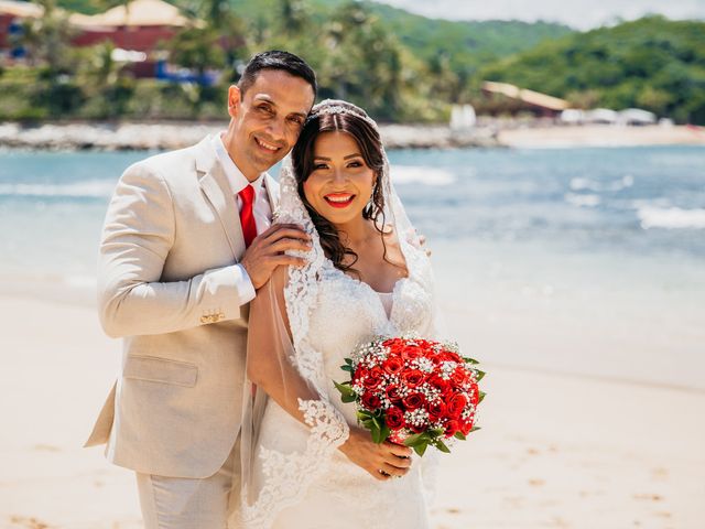 La boda de Edgar y Guadalupe en Huatulco, Oaxaca 25