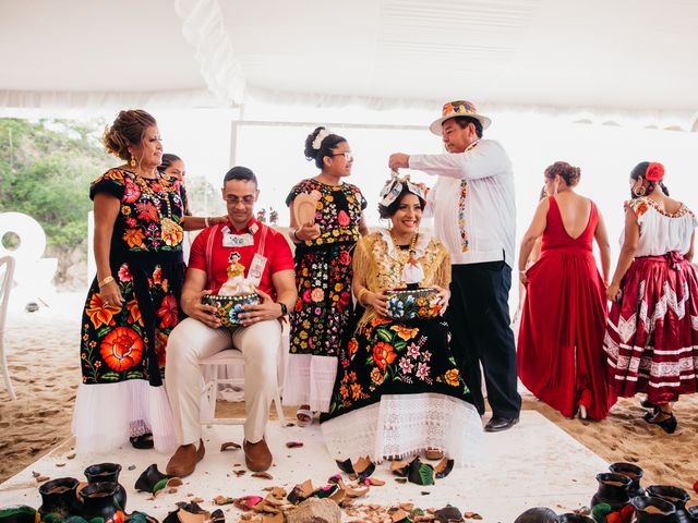 La boda de Edgar y Guadalupe en Huatulco, Oaxaca 72