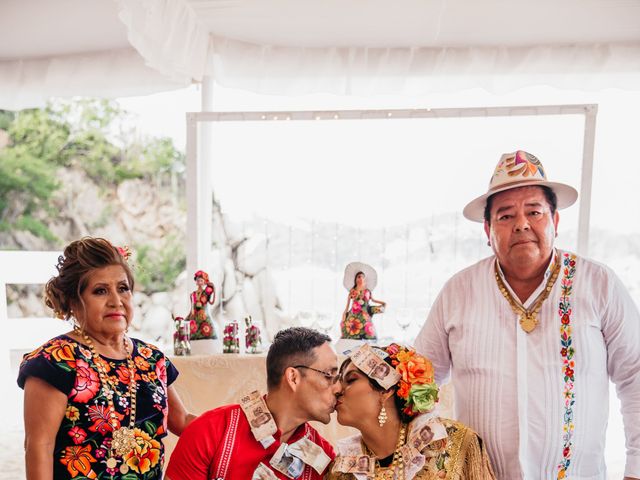 La boda de Edgar y Guadalupe en Huatulco, Oaxaca 75