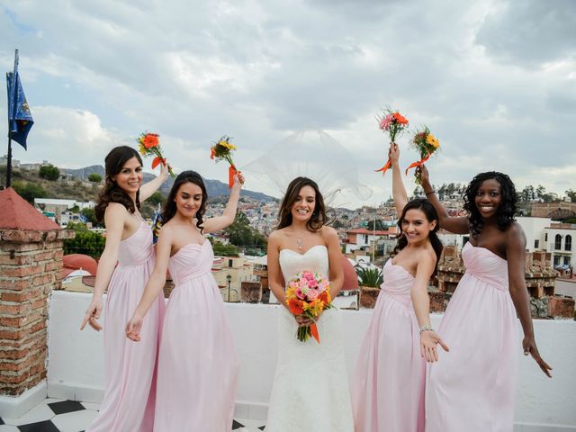 La boda de Kunal y Josefa en Guanajuato, Guanajuato 15