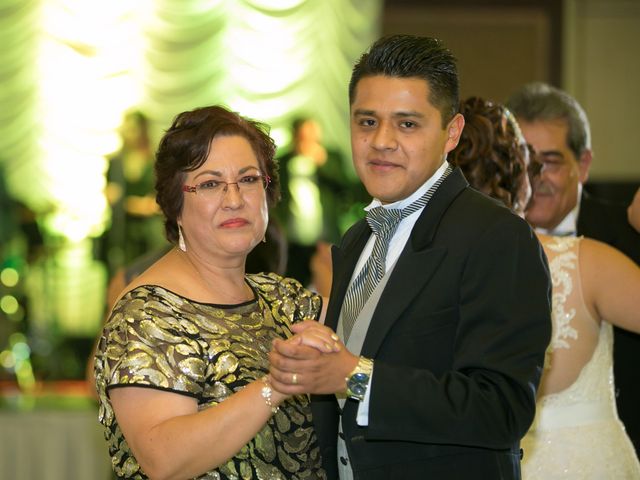 La boda de Jesús y Mariana en Álvaro Obregón, Ciudad de México 75