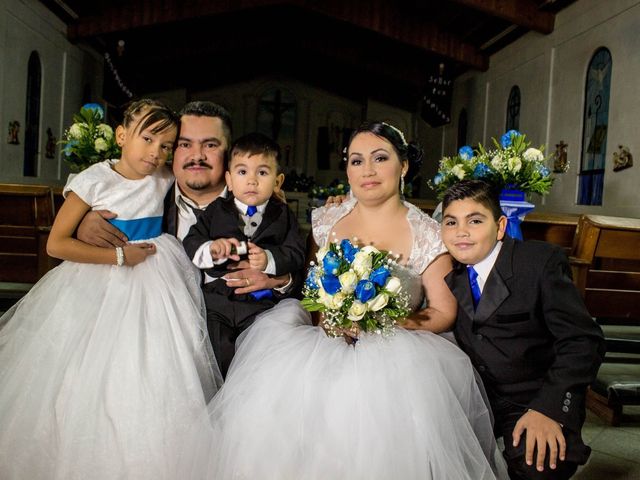 La boda de Efren y Cinthia en Tijuana, Baja California 23