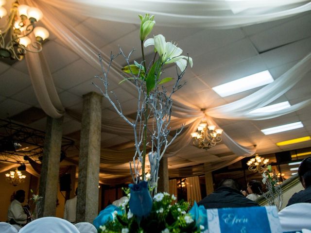 La boda de Efren y Cinthia en Tijuana, Baja California 32