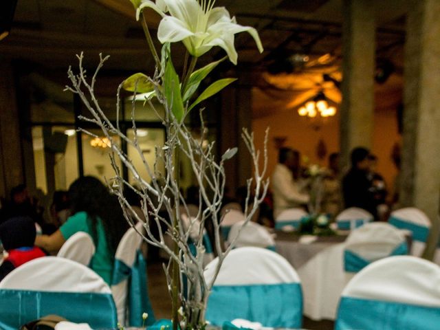 La boda de Efren y Cinthia en Tijuana, Baja California 33