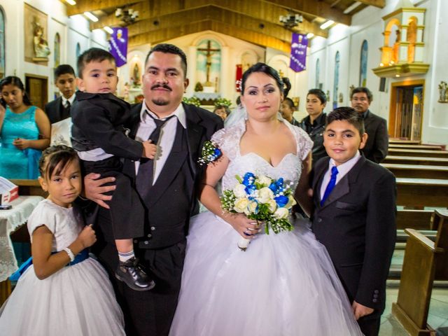 La boda de Efren y Cinthia en Tijuana, Baja California 68