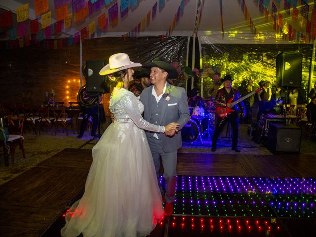 La boda de Israel y Griselda en Soyaniquilpan de Juárez, Estado México 200