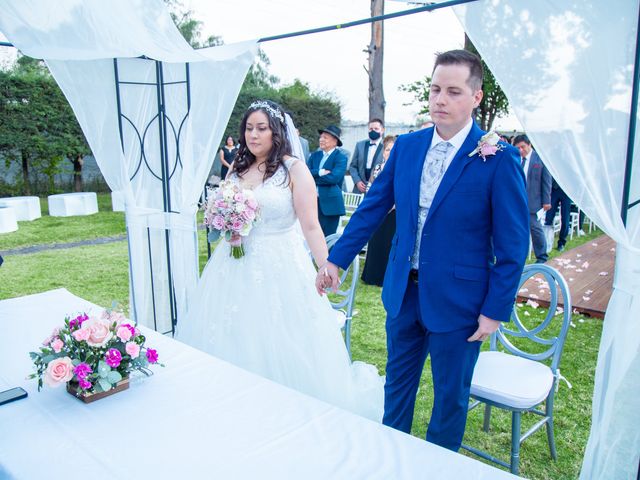 La boda de Enrique y Abigail en Tepotzotlán, Estado México 12
