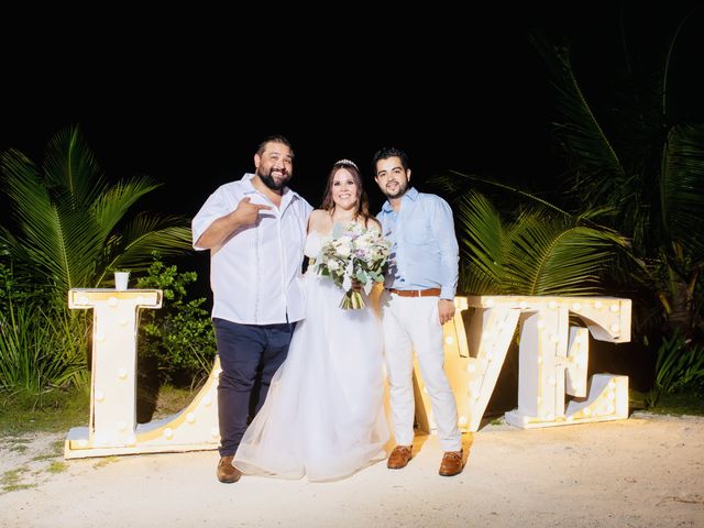 La boda de Issac y Alejandra en Cancún, Quintana Roo 1
