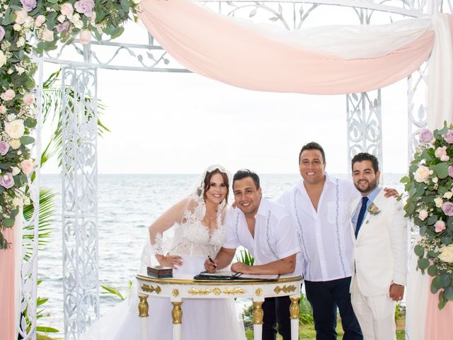 La boda de Issac y Alejandra en Cancún, Quintana Roo 6