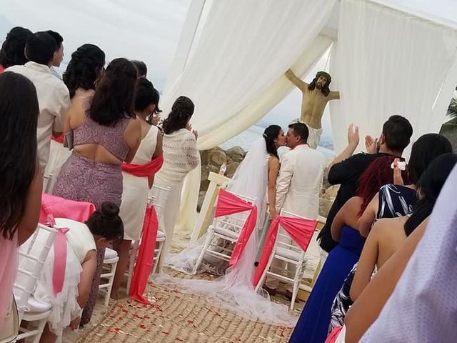 La boda de Carlos  y Yadira en Puerto Vallarta, Jalisco 12