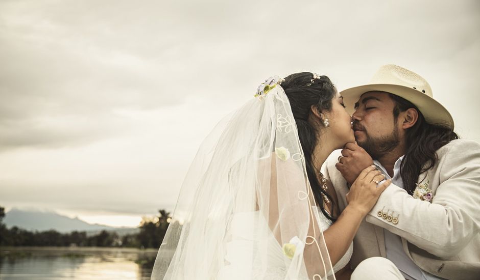 La boda de Alfonso y Fátima en Xochimilco, Ciudad de México