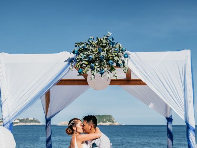 La boda de Ricardo y Victoria en Huatulco, Oaxaca 26