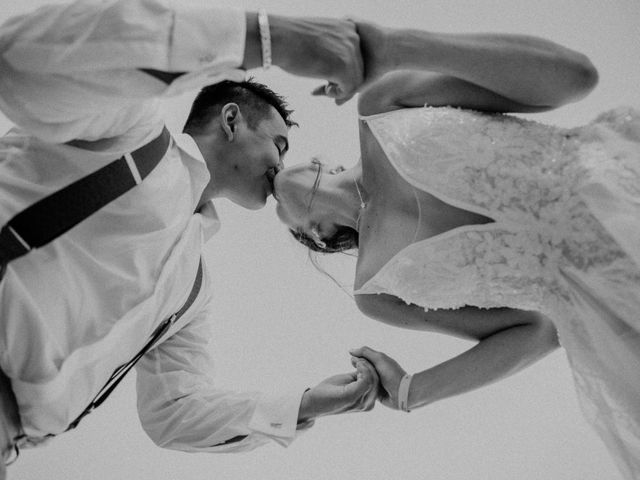 La boda de Ricardo y Victoria en Huatulco, Oaxaca 51