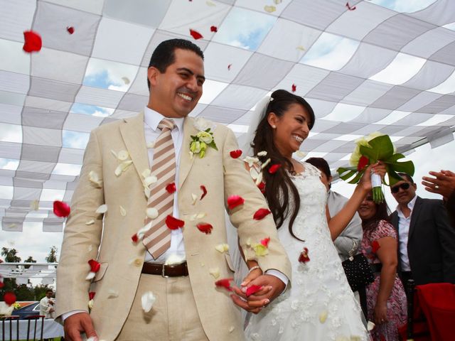 La boda de Edgar Sánchez y Tania Guel en Tecámac, Estado México 3