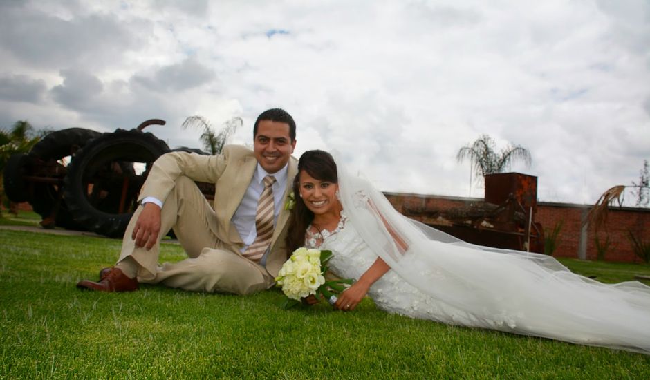 La boda de Edgar Sánchez y Tania Guel en Tecámac, Estado México