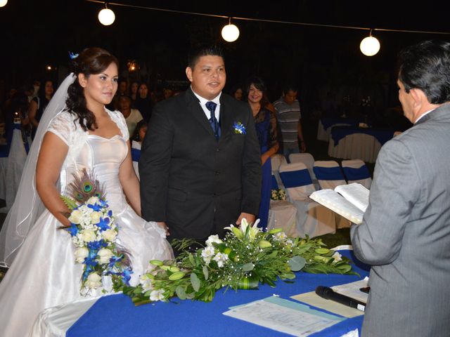 La boda de Sergio y Rubi en Bahía de Banderas, Nayarit 6
