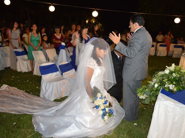 La boda de Sergio y Rubi en Bahía de Banderas, Nayarit 7