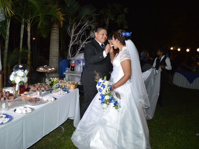 La boda de Sergio y Rubi en Bahía de Banderas, Nayarit 8
