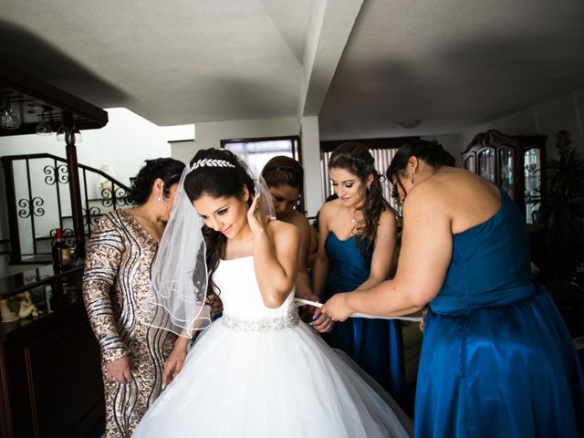 La boda de Alonzo y Lucero en Tepotzotlán, Estado México 40