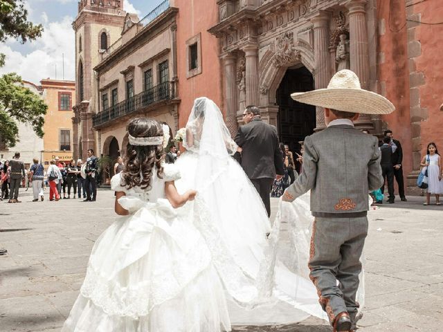 La boda de Juan Miguel y Lizeth en San Luis Potosí, San Luis Potosí 19