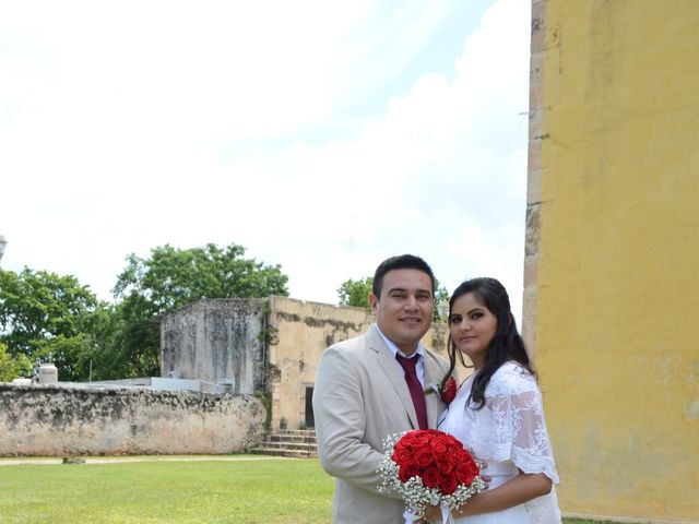 La boda de Franco y Yaremi  en Oxkutzcab, Yucatán 6